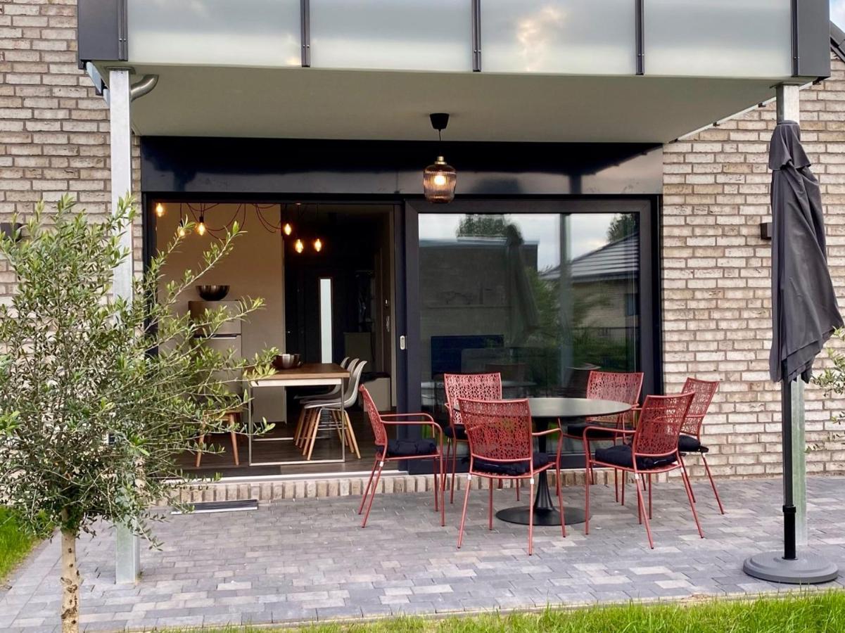 Ferienhaus Moin. Am Harkebruegger See Mit Sauna Barssel  外观 照片